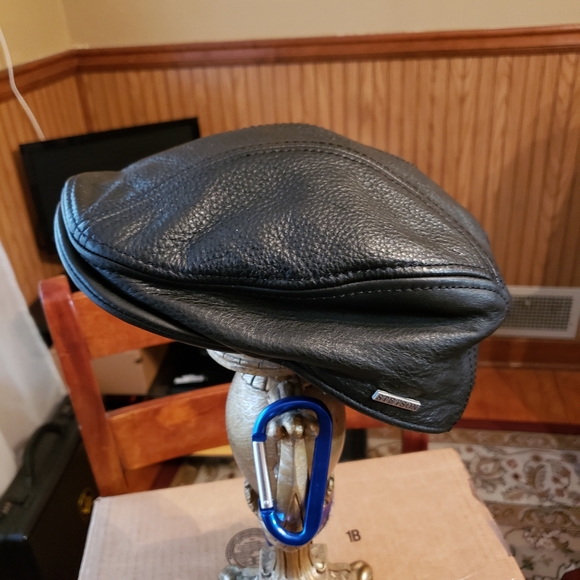 Hat - Picture 6 of 6